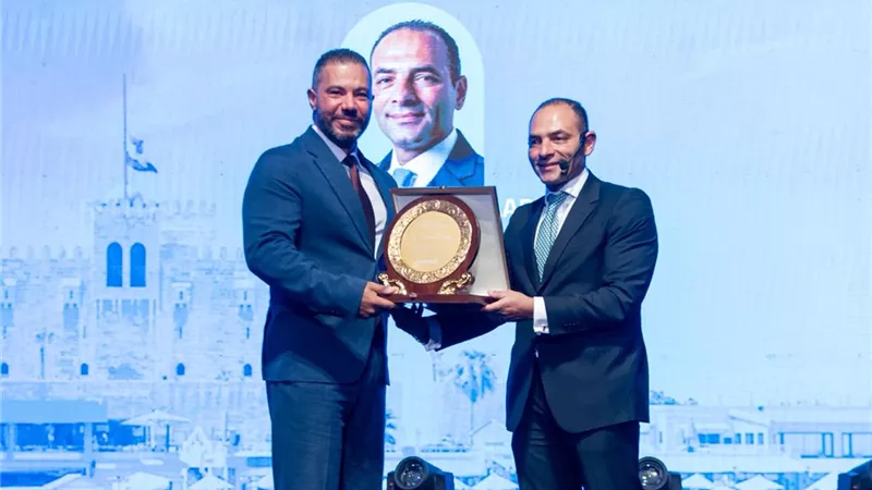 البورصة المصرية تشارك في حوار موسع حول خطط تطوير السوق وتفعيل الآليات الجديدة
