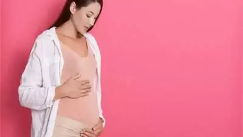 بطن الحامل الصغير متي  يستدعي القلق؟