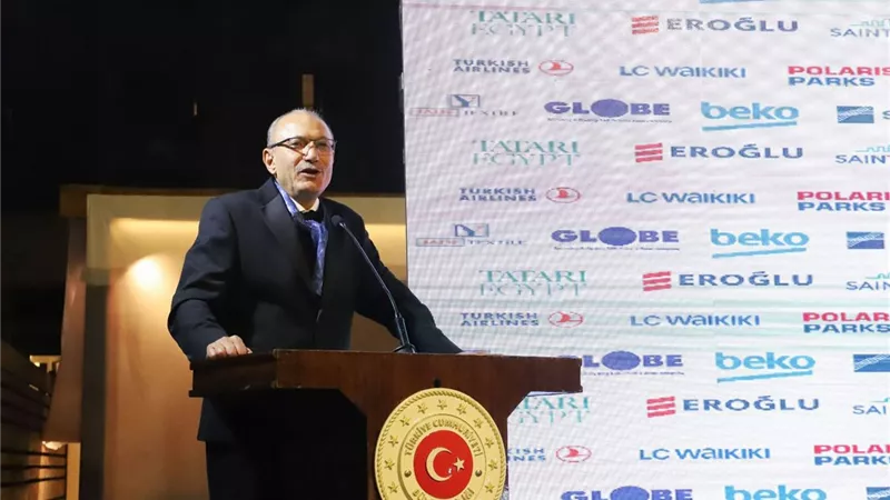 احتفالية ثقافية تركية على ضفاف النيل: عرض لفساتين الزفاف، ليلة الحناء، وحفل موسيقي تركي.