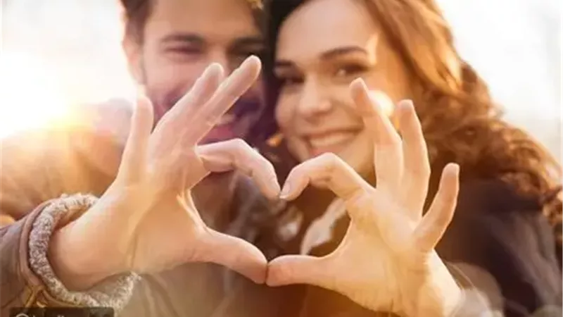 زوج يصنع لزوجته تمثالا تتعامد عليه الشمس 