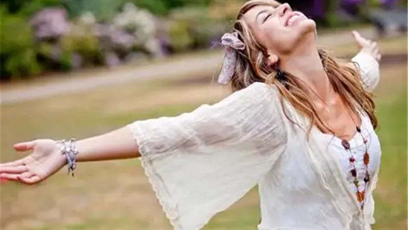6 علامات لنضج المرأة.. تعرفي عليها