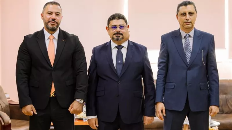 نائب رئيس البورصة المصرية يلقي كلمة تثقيفية لطلاب مدارس ميلينيوم الدولية حول الاستثمار