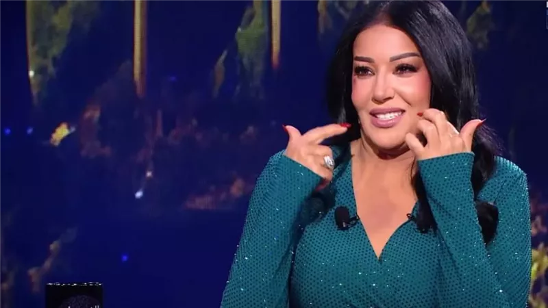 سمية الخشاب: أعيش حالة من الصفاء والرضا.. والعقل يوجّه قلبي دائمًا