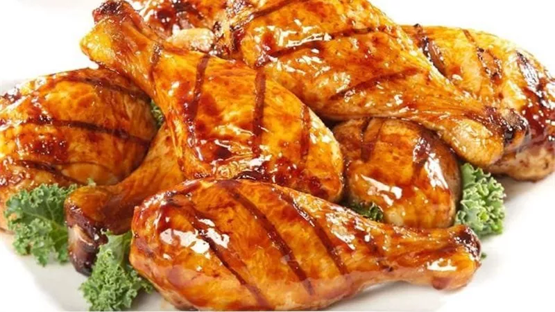 لغداء صحي و لذيذ ..   طريقة عمل الدجاج المشوي بصوص الصويا والعسل 
