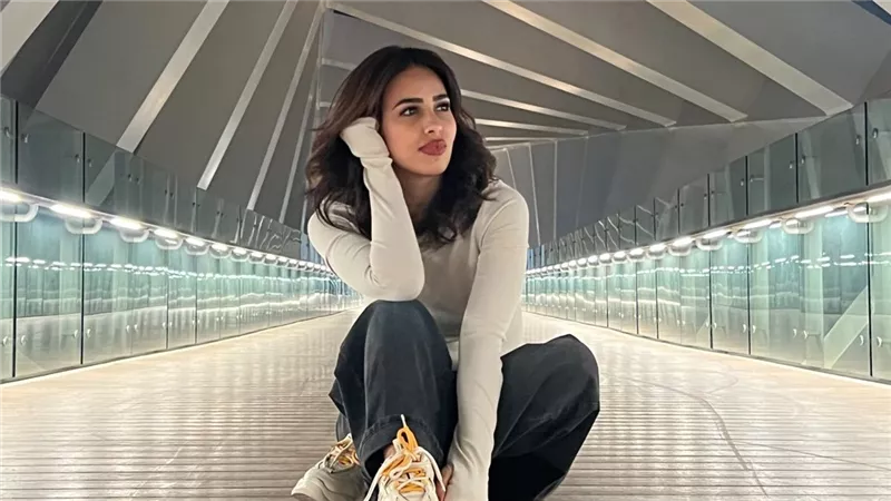 رنا سماحة تثير الجدل بمنشور غامض عن الرجال 