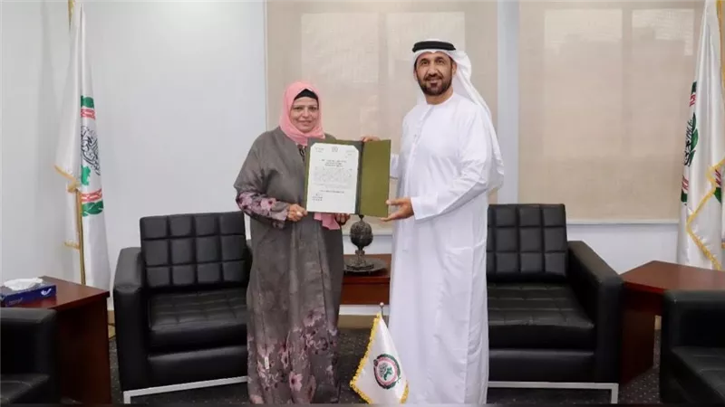 النائبة السابقة شيخة بنت يوسف الجفيري تشكر البرلمان العربي على تكريمها