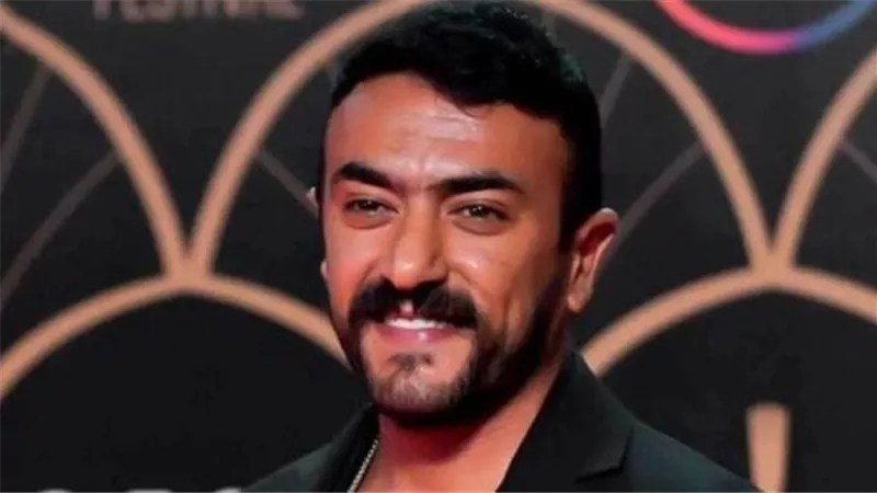 أحمد العوضي يوزّع 300 ألف جنيه على جمهوره بعد تصريحات 