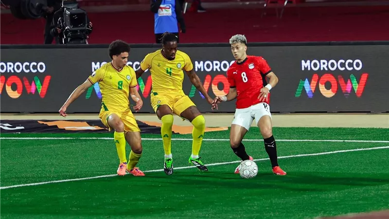 القنوات الناقلة لمباراة مصر وجنوب إفريقيا اليوم في كأس أمم إفريقيا 2025