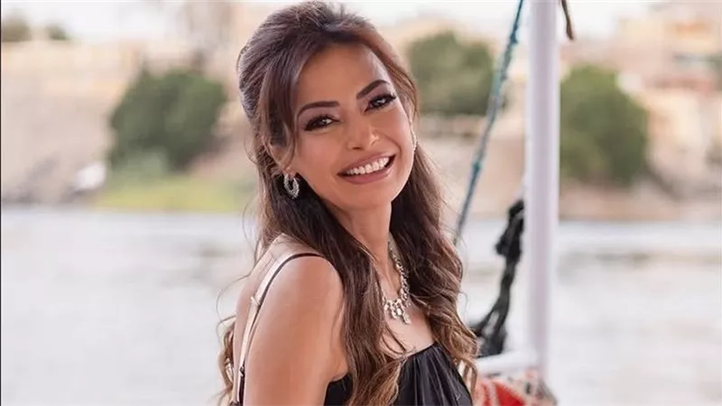 داليا مصطفى تنفي تعاونها مع صبري فواز وتكشف عن أعمالها الدرامية المقبلة