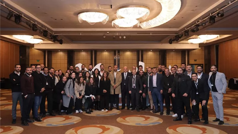 شركة «AEMP» و«LARZ»  يعلنان شراكة استراتيجية لإنتاج المحتوى الدعائي والوثائقي لثلاثة مشروعات كبرى