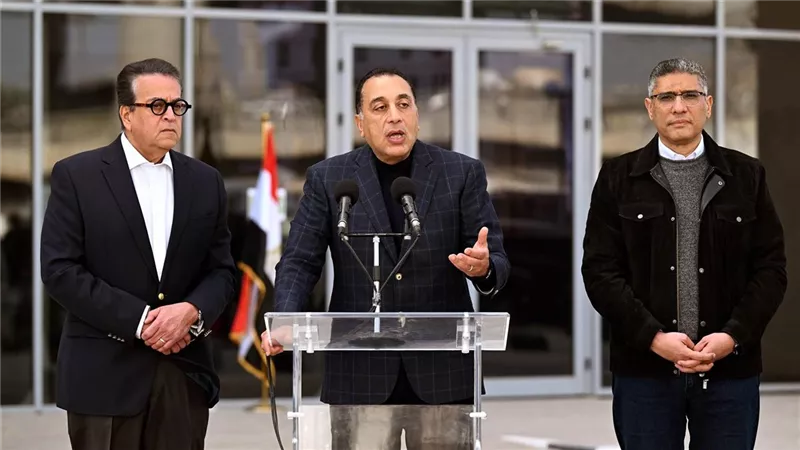رئيس الوزراء: الحكومة تسابق الزمن لإدخال أكبر عدد من الصروح الطبية العملاقة داخل منظومة التأمين الصحي الشامل