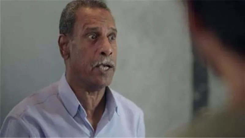 وفاة الفنان محمود بشير عن عمر 75 عامًا بعد صراع مع المرض