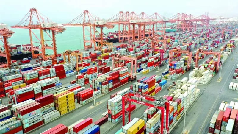 لدعم بيئة الأعمال والاستثمار... عُمان توقع 37 مذكرة تفاهم وتنظم 159 فعالية خلال 2025
