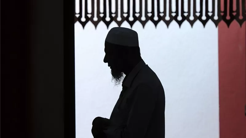 دلالة خير بزوال الهم .. تفسير رؤية الشيخ في المنام لابن سيرين