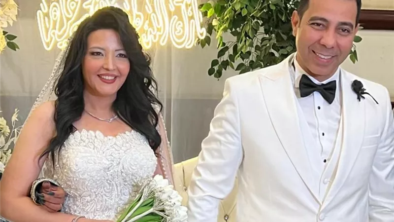 هير نيوز   تهنئ  الإعلامية رشا فهمى و  العقيد  محمد عبد الستار بعقد القرآن