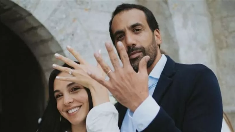 زوج سلمى أبو ضيف إدريس عبدالعزيز يحتفل بعيد ميلادها برسالة حب مؤثرة