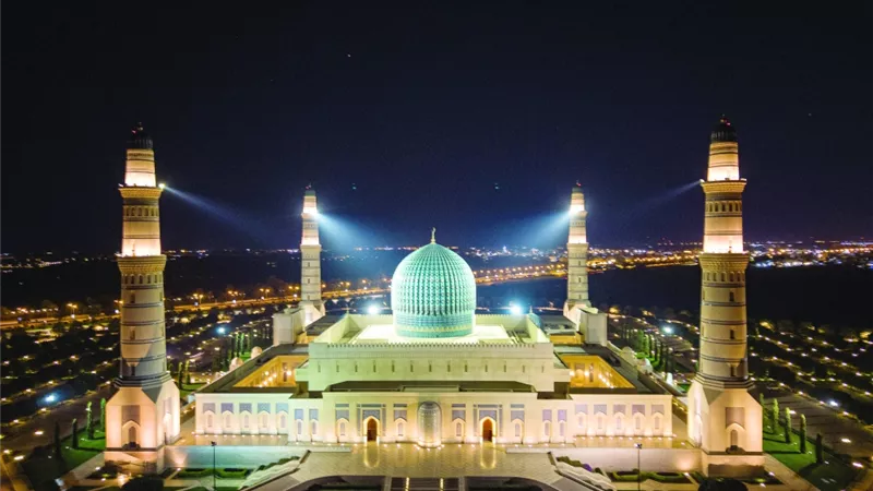 سلطنة عُمان تستعد لاستقبال شهر رمضان عبر مبادرات تعزز روح التكافل بين المجتمع