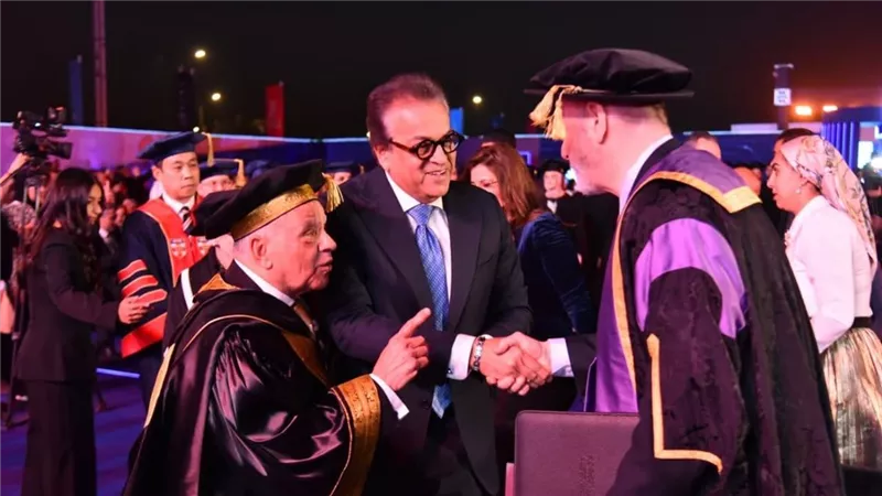 وزير الصحة يشهد تخريج الدفعة الأولى من الجامعة الأوروبية في مصر