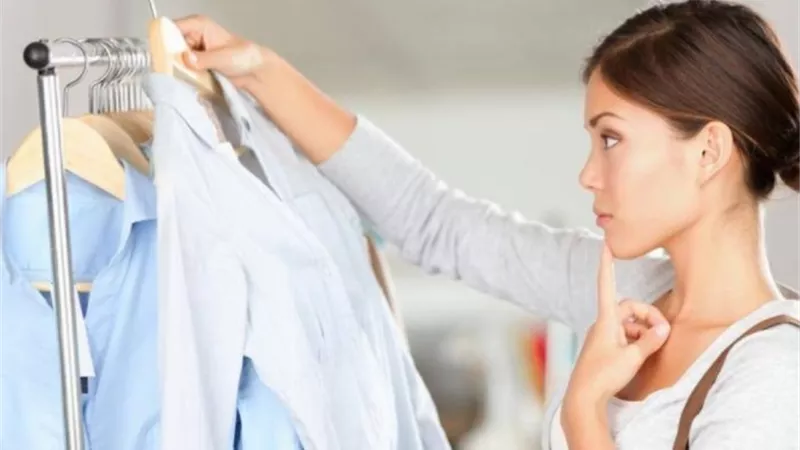 اختيار ملابس الرجل.. هل هي اعتداء على حدود الشراكة الزوجية؟