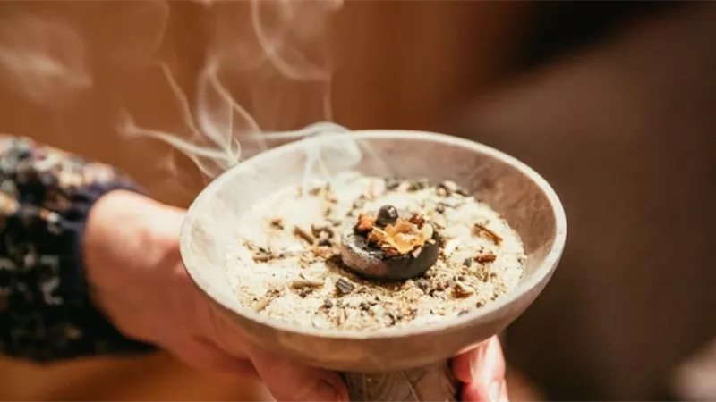 تفسير رؤية البخور في المنام وعلاقته بسماع الأخبار السعيدة 