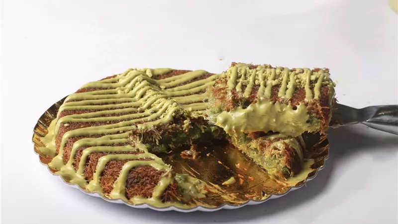  حلويات رمضان.. طريقة عمل الكنافة بالبستاشيو مثل المحلات 