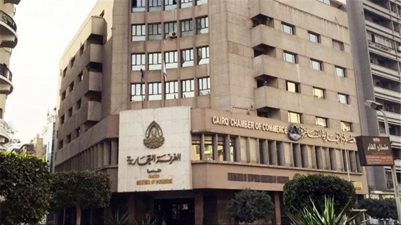 غرفة القاهرة التجارية: لا صحة لوقف بيع المحمول أو تحريك الأسعار