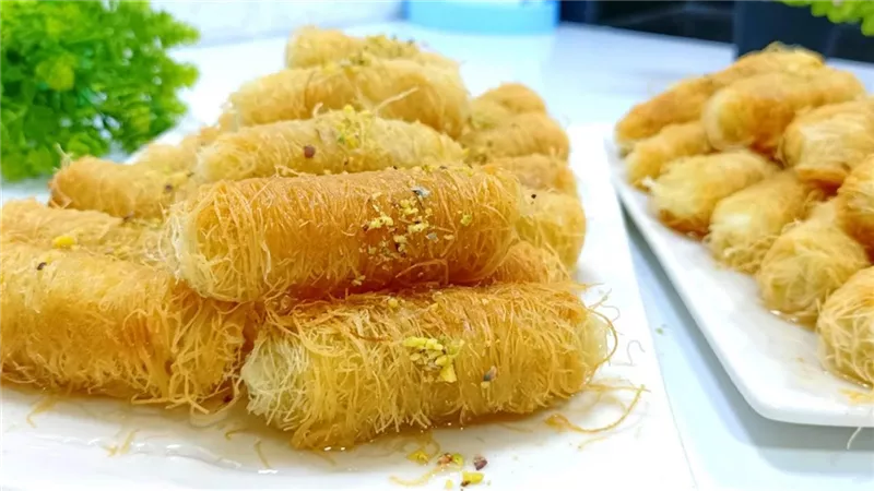 حلويات رمضان   .. طريقة عمل أصابع الكنافة بالمكسرات  مثل المحلات