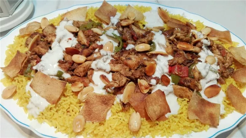 طريقة عمل فتة الشاورما السوري بخطوات بسيطة على سفرة رمضان 