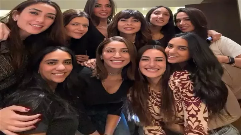 أجواء رمضانية مبهجة… دينا الشربيني تحتفل بعيد ميلادها بين الأصدقاء.. وجدل حول عمرها
