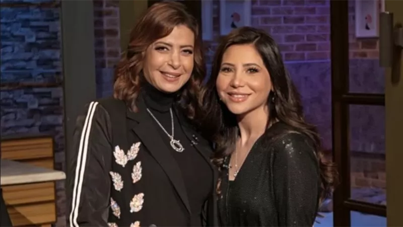 منال سلامة تكشف أسرار حياتها في “بين السطور”… كواليس الفن وبكاء على الهواء 