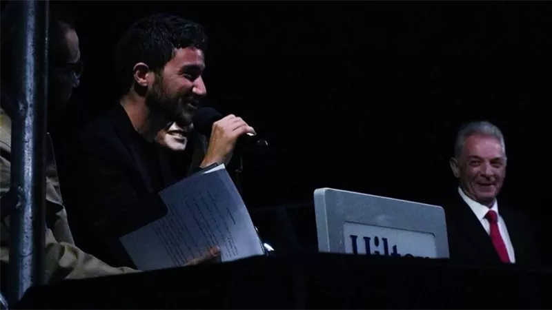 أحمد مالك يحصد جائزة أفضل ممثل في ختام مهرجان الأقصر.. ماذا قال؟