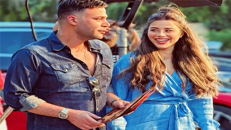 محمد إمام يعلن “صقر وكناريا”… تعاون سينمائي جديد يشعل حماس الجمهور