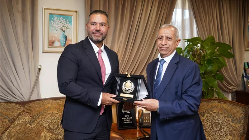 ندوة بالأكاديمية العربية: نائب رئيس البورصة يؤكد أهمية الوعي الاستثماري وتأهيل الشباب للسوق
