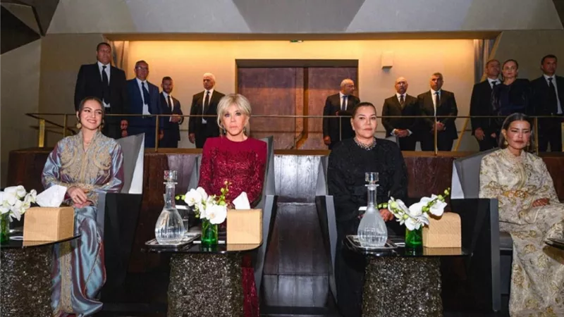 ليلة فنية مبهرة بالرباط.. أميرات المغرب وبريجيت ماكرون يشهدن افتتاح المسرح الملكي