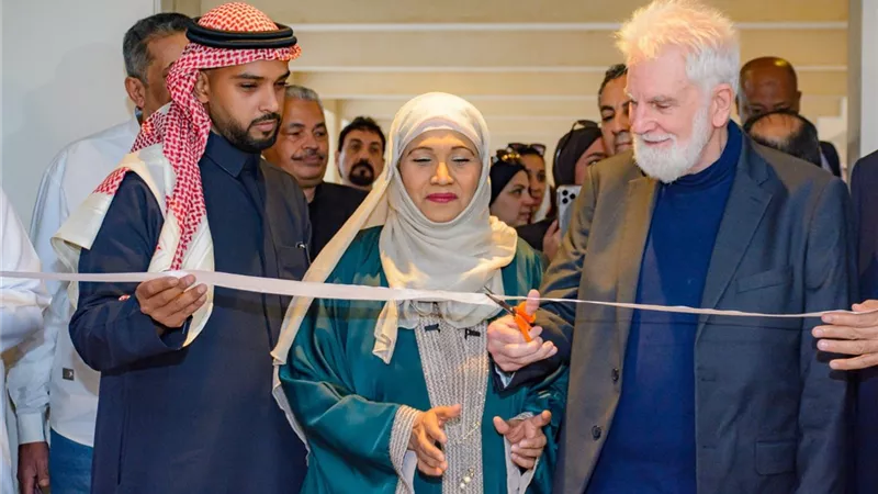 سوزان إسكندر تُبهر جمهور دار الأوبرا المصرية بمعرض “أطياف الحرمين”