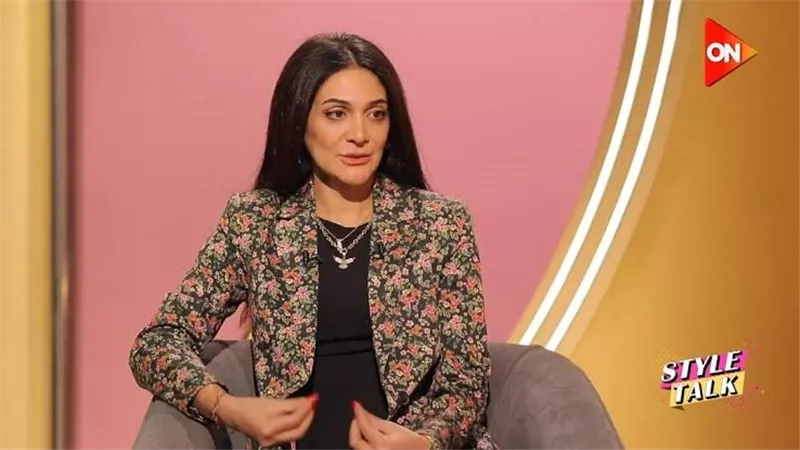 أزمة عزاء والد طليقة أمير عيد تتصاعد.. رواية ليلى الفاروق تبرأ طليقها