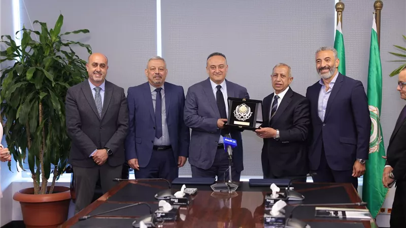 الأكاديمية العربية وشبكة قنوات النهار يوقعان اتفاقية تعاون لتعزيز التدريب الإعلامي وربطه  بسوق العمل