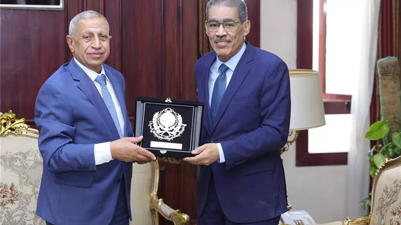 رشوان وعبد الغفار يبحثان تطوير التعليم الإعلامي الرقمي وتعزيز التدريب المهني