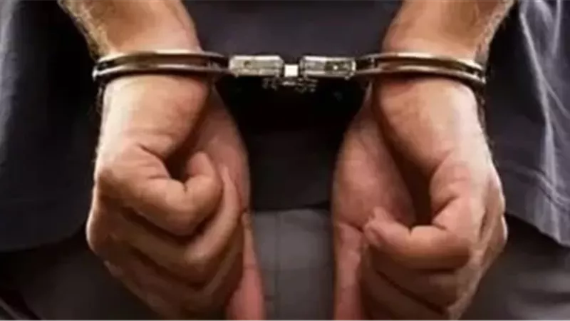 القبض على سمكري سيارات بتهمة قتل زوجته داخل شقتهما في عين شمس