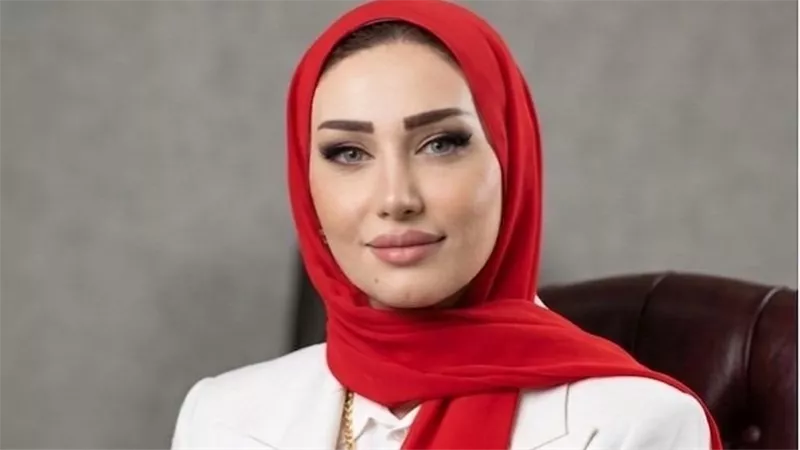 بقلم مروة عثمان/ هوس التجميل: عدم ثقة أم هدف لإرضاء الآخرين؟