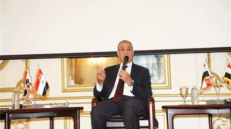 وزير الخارجية يؤكد من لندن حرص الدولة على رعاية المصريين بالخارج وتعزيز الخدمات القنصلية