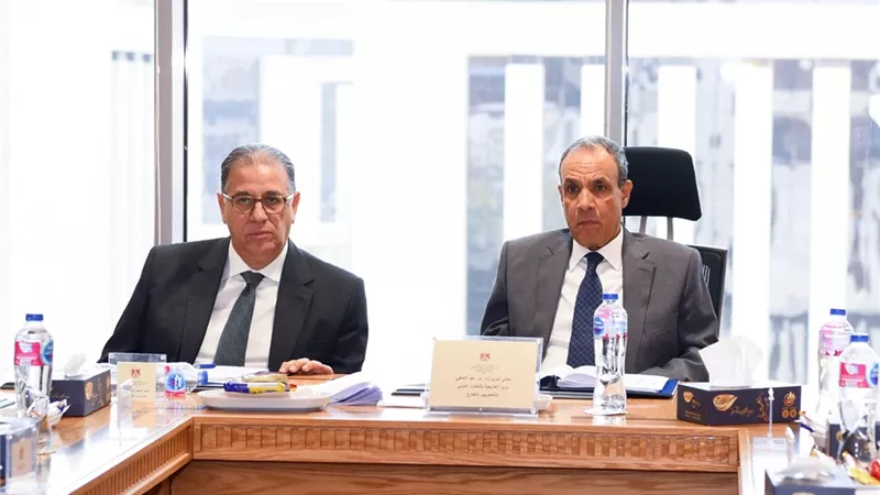 وزير الخارجية يشارك في الاختبارات الشفوية للمتقدمين لوظيفة ملحق دبلوماسي