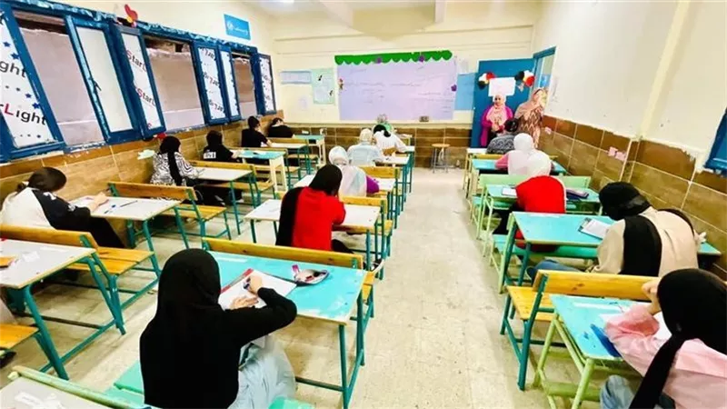 إحباط محاولة تسريب امتحان الهندسة بالشهادة الإعدادية في الإسكندرية وتأجيله للفترة الثانية 