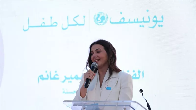 دنيا سمير غانم تُجدد شراكتها مع يونيسف وتبكي تأثرًا بابنتها 