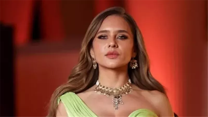 «مفاجآت غير متوقعة».. نيللي كريم تشوق الجمهور لـ«الفيل الأزرق 3» وتكشف كواليس انطلاق التصوير