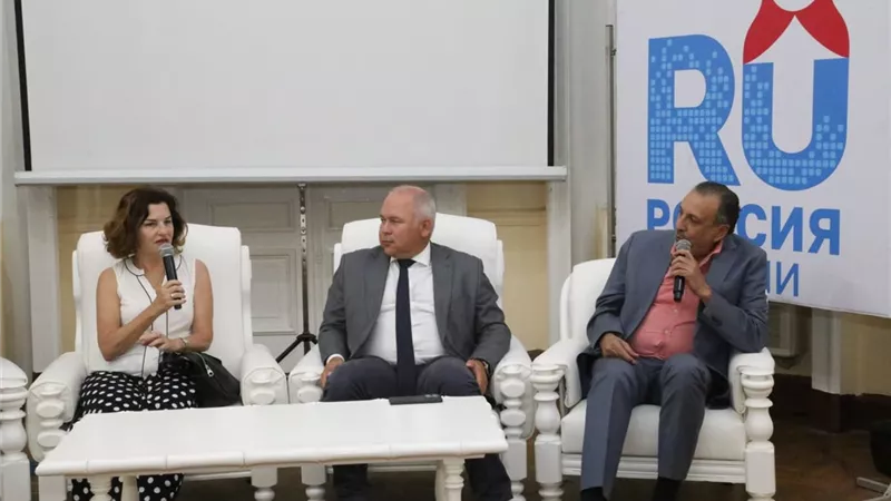 ندوة بالبيت الروسي تناقش «شيطنة روسيا» في وسائل التواصل الاجتماعي بمشاركة إعلاميين ومثقفين