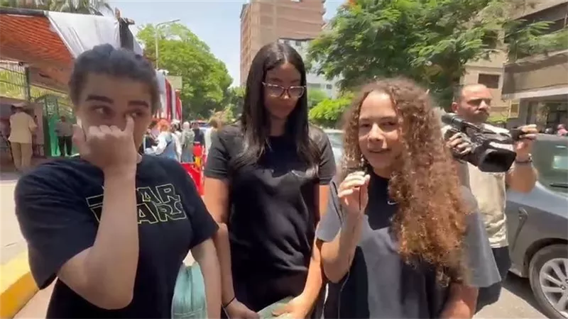 في أول أيام الثانوية العامة 2026.. طالبات الجيزة عن امتحاني الدينية والوطنية: 