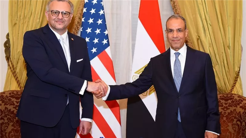 وزير الخارجية وكبير مستشاري الرئيس الأمريكي يبحثان تطورات الأوضاع الإقليمية والأمن المائي والسودان وليبيا 