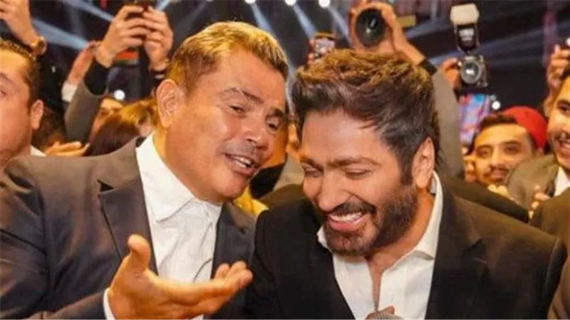 تامر حسني يكشف كواليس خلافه مع عمرو دياب.. “الأزمة كانت بسبب الأرقام لا أكثر”