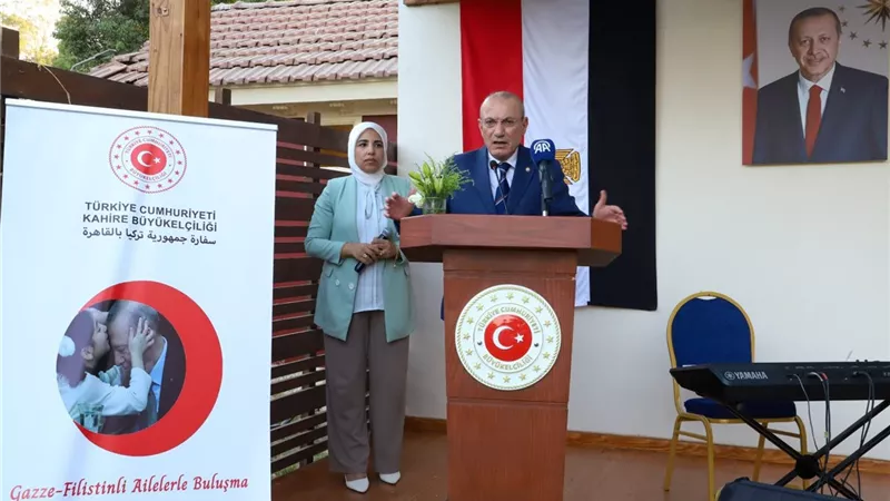 السفارة التركية بالقاهرة تنظم ملتقى تضامنيًا لدعم الأسر الفلسطينية والمصرية بمشاركة واسعة